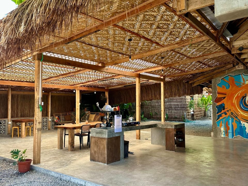 Property building, Communal lounge/ TV room, Kitchen or kitchenette