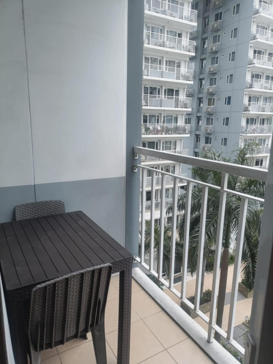 Shell Residences Hotel in Pasay