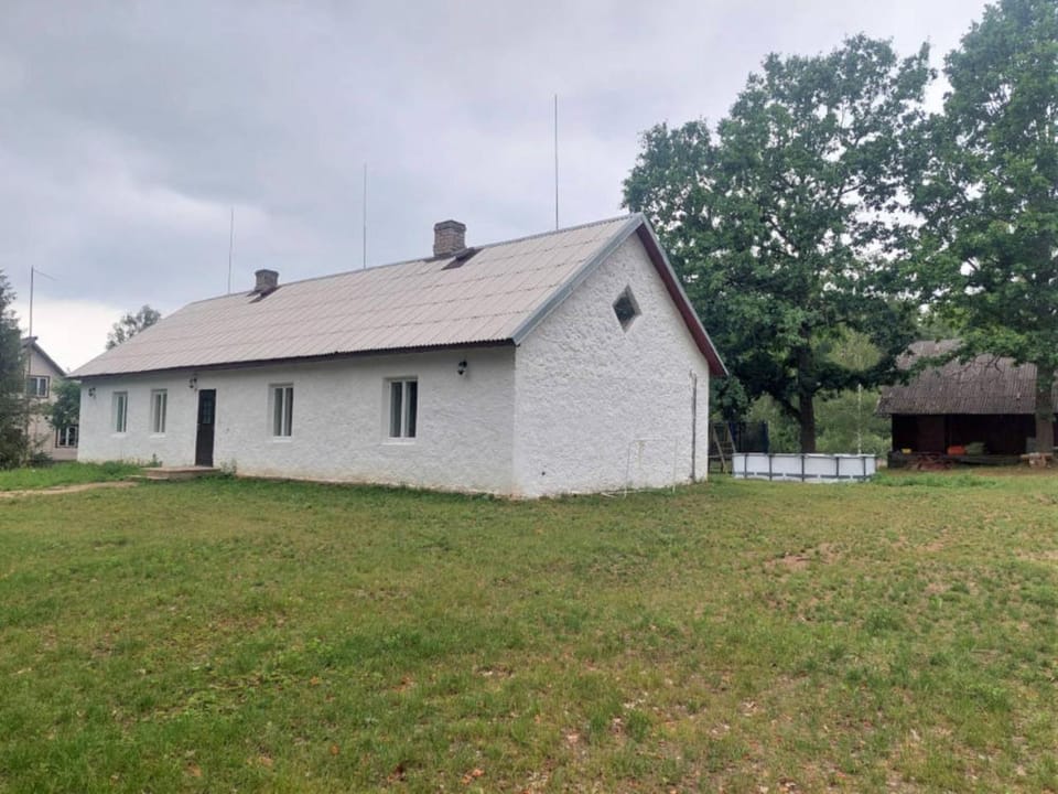 Paganamaa puhkemaja ja peosaal House in Estonia