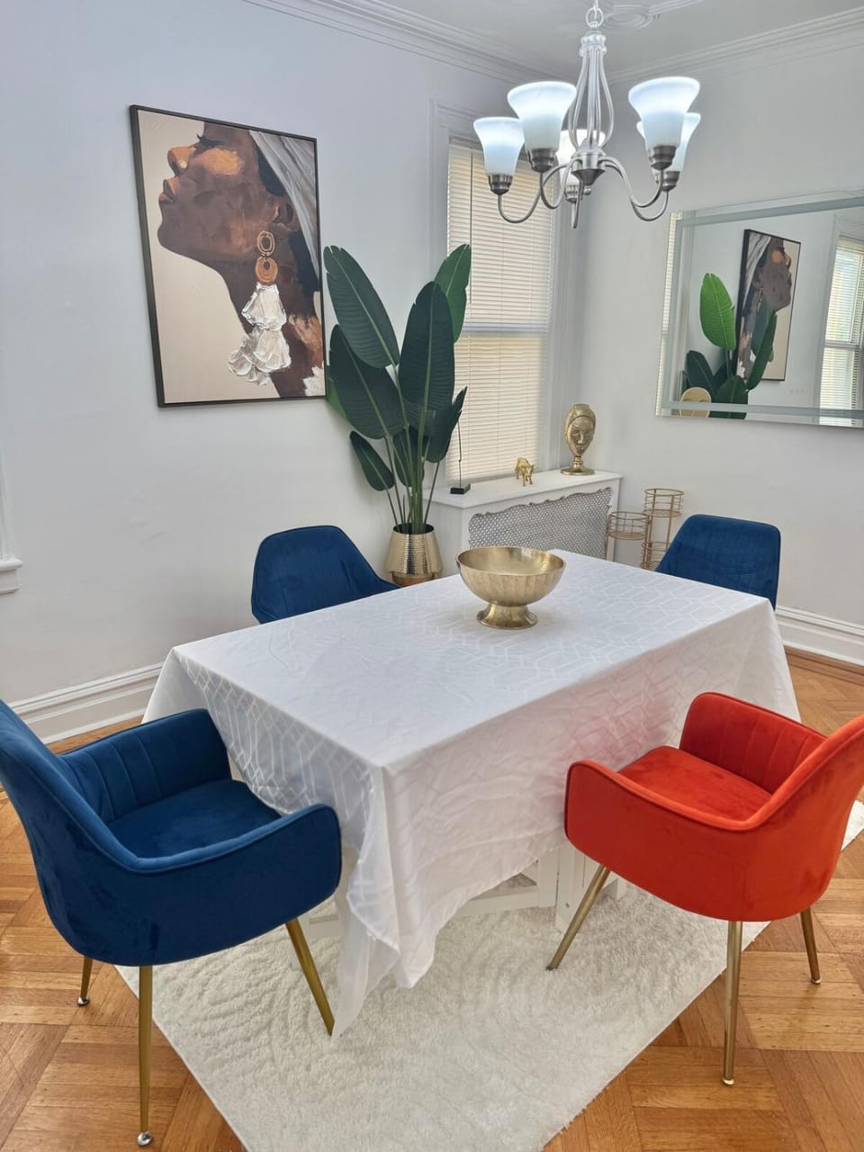 Living room, Dining area