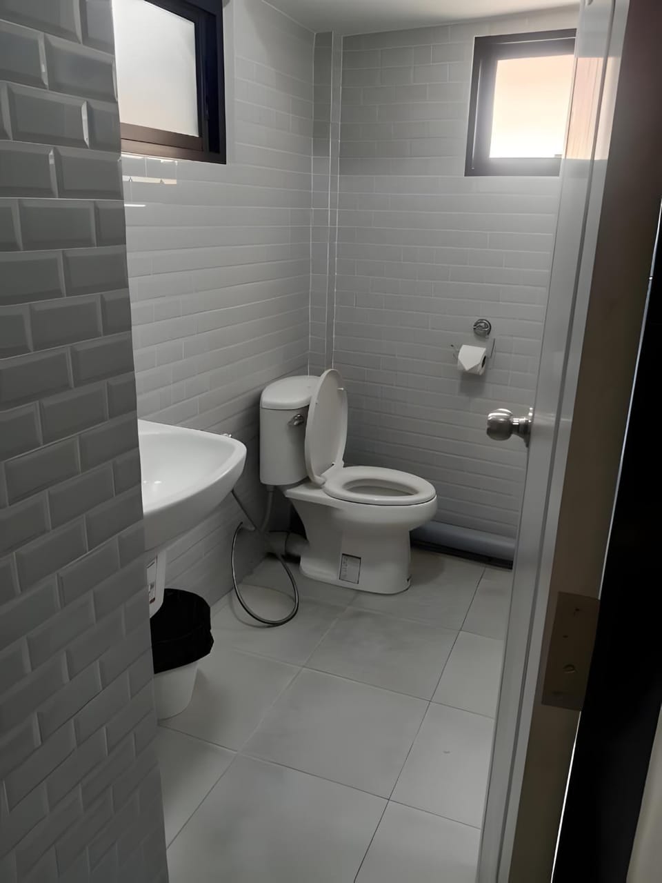 Shower, Toilet, Bathroom, bidet