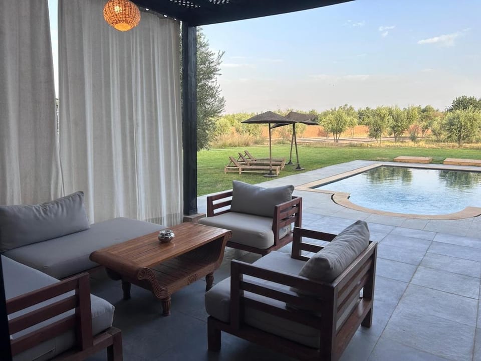 Patio, Garden, Swimming pool