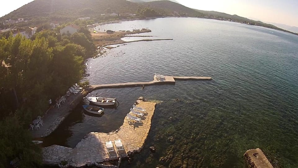 Property building, Off site, Bird's eye view, Beach, Beach, On site, Sea view