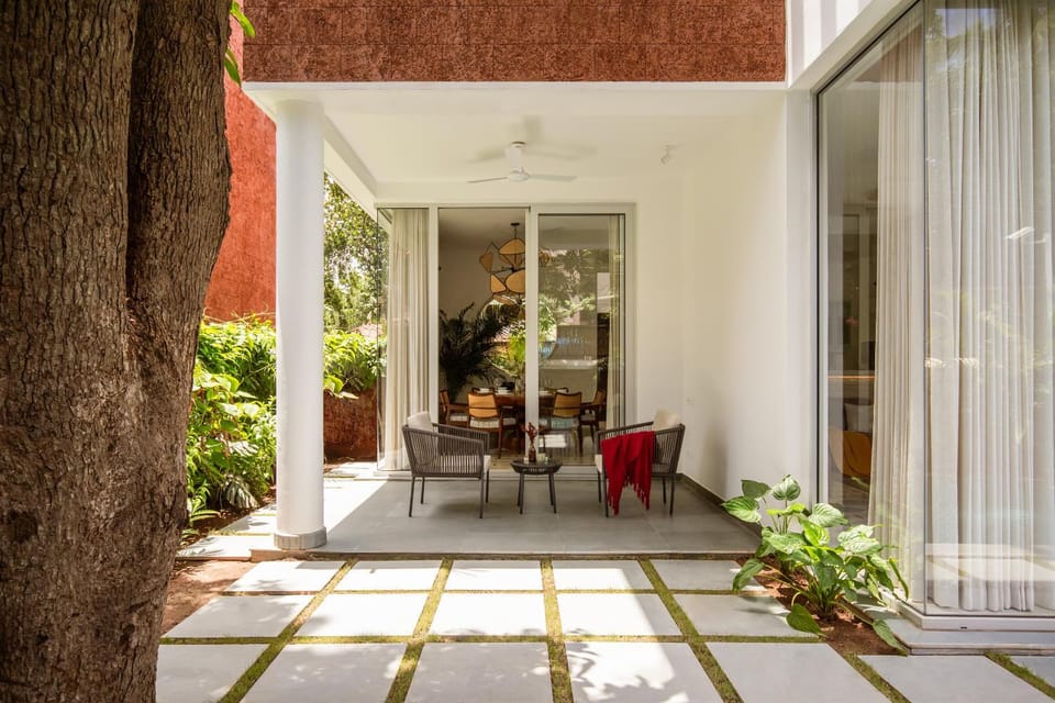 Property building, Seating area