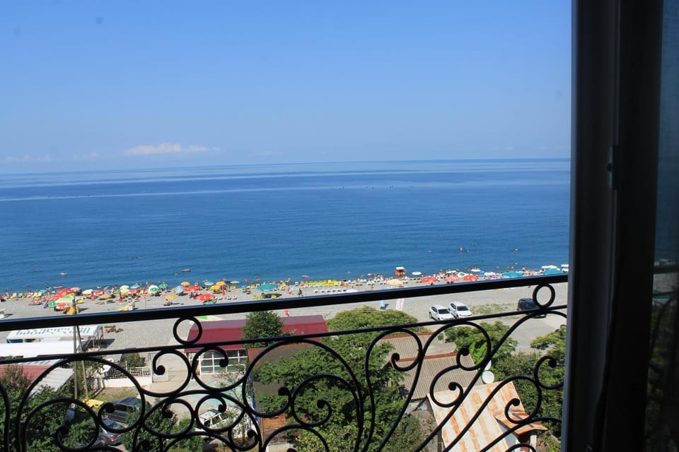 Balcony/Terrace, City view, Garden view, Mountain view, Sea view
