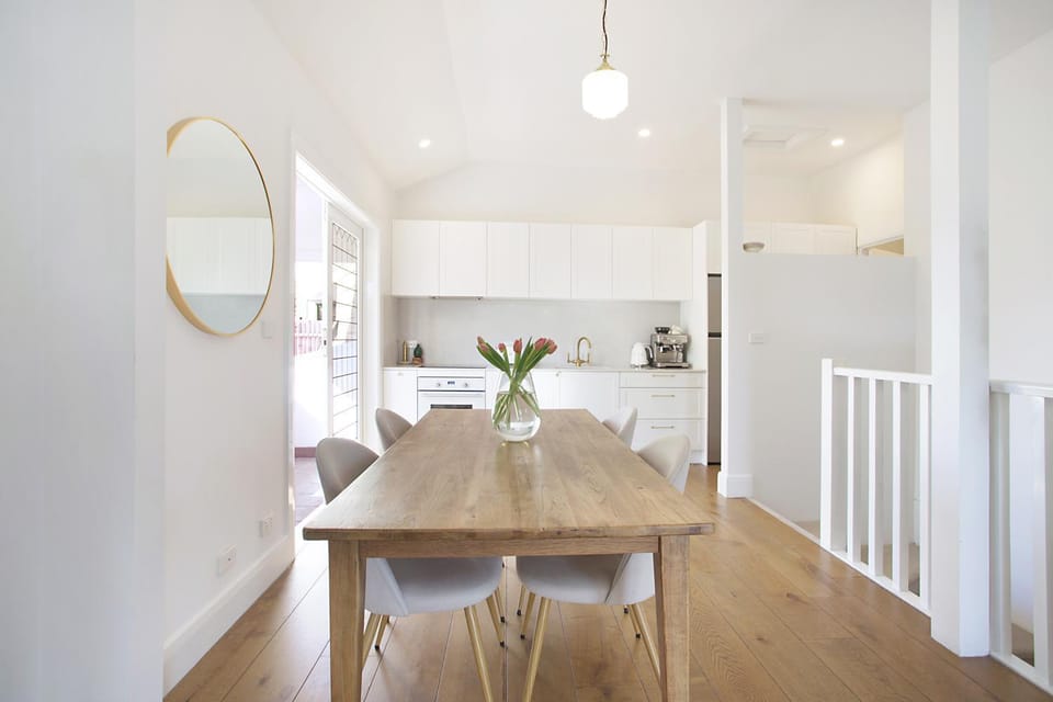 Seating area, Dining area