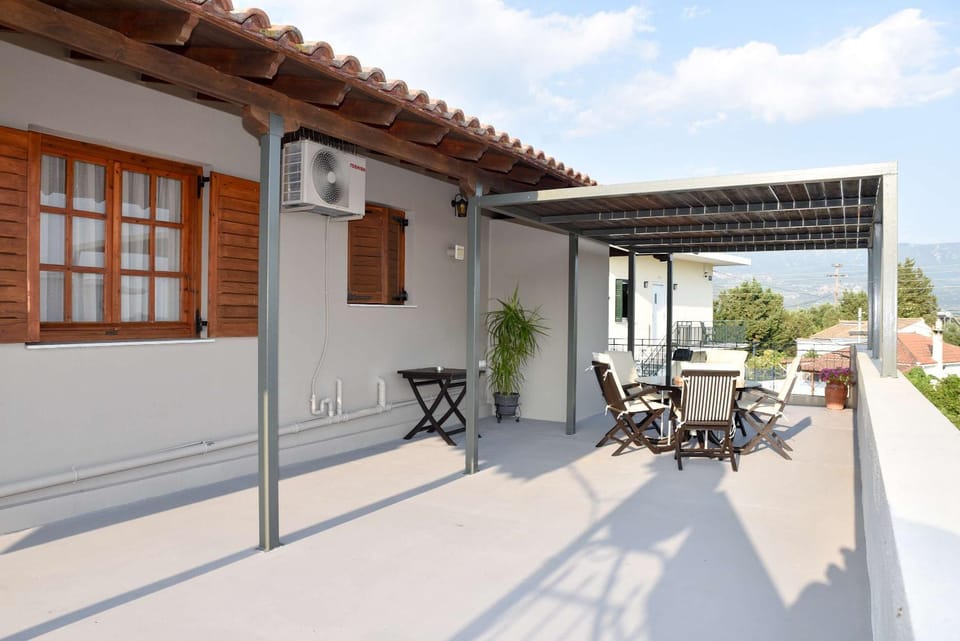 Patio, Day, View (from property/room), Balcony/Terrace, Seating area, Dining area