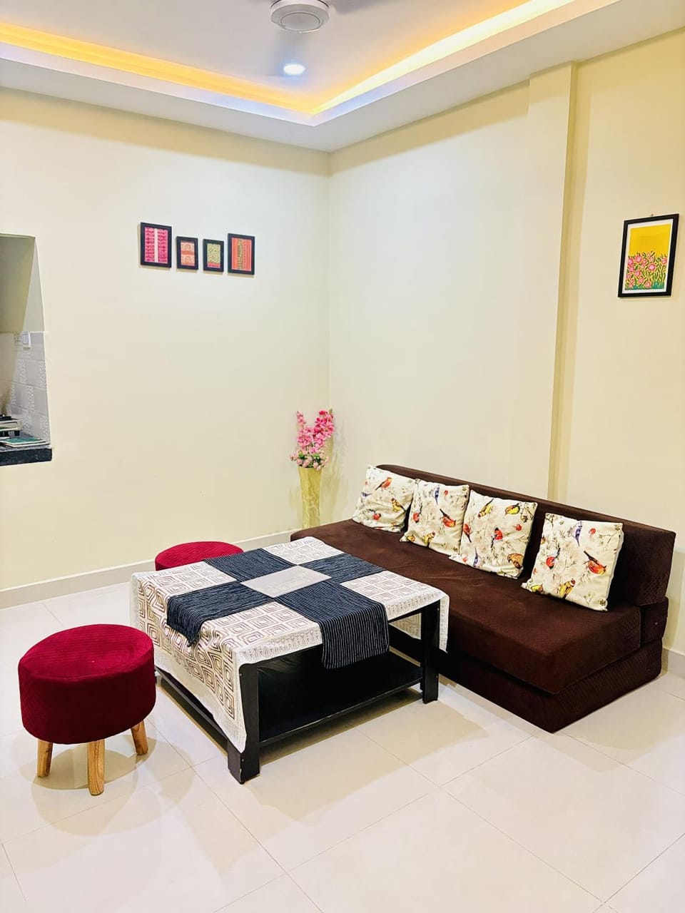 Living room, Seating area