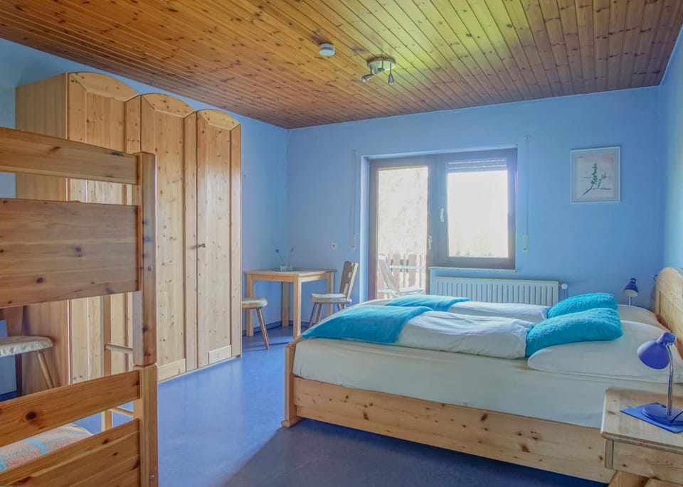 Bed, Photo of the whole room