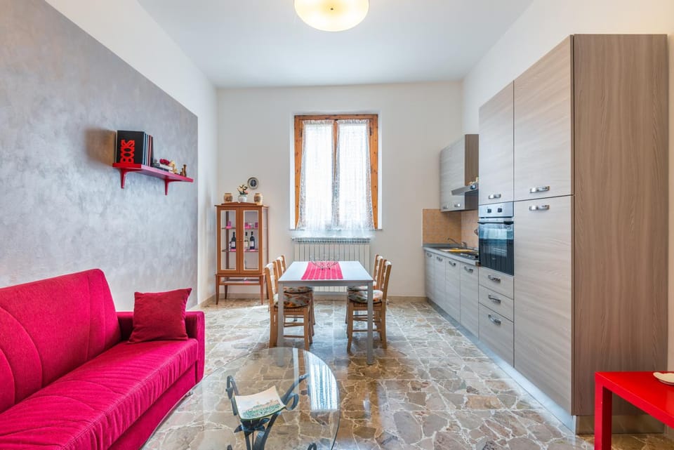 Kitchen or kitchenette, Living room, Dining area