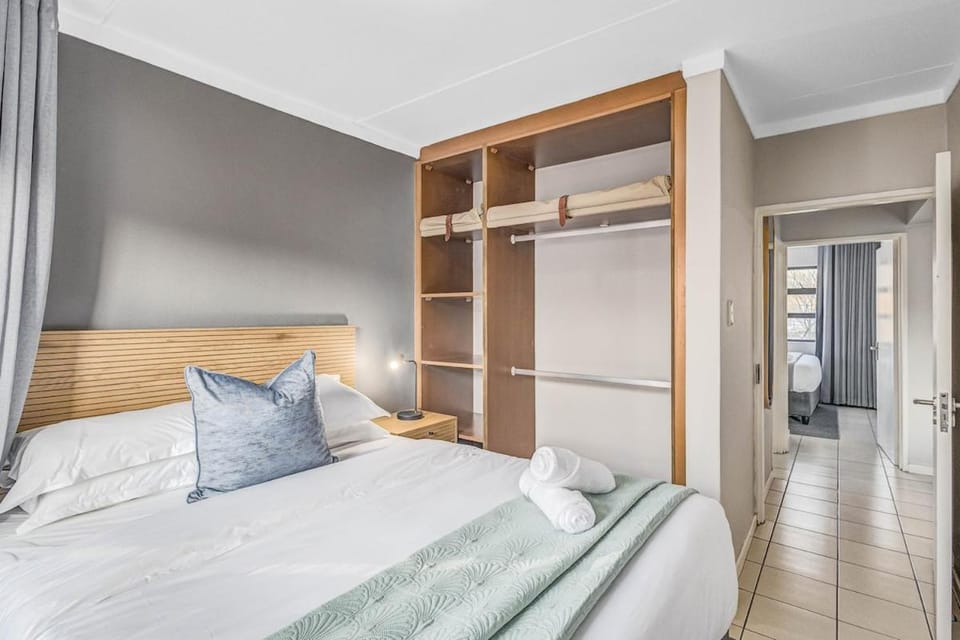 Hayloft Hideaway-DainfernPaddock Apartment in Sandton