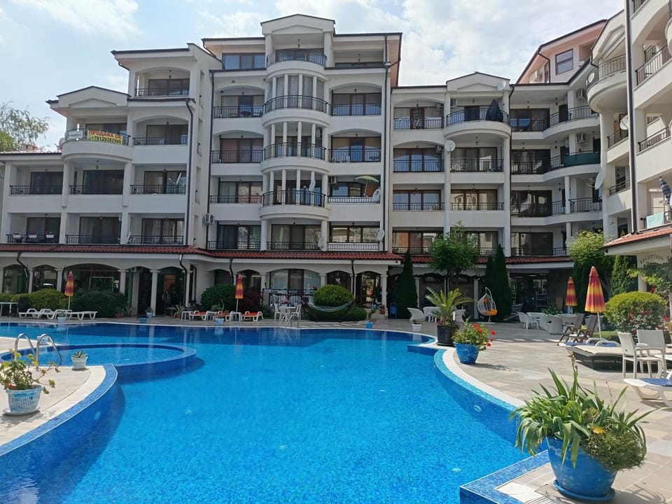 Property building, Patio, Swimming pool