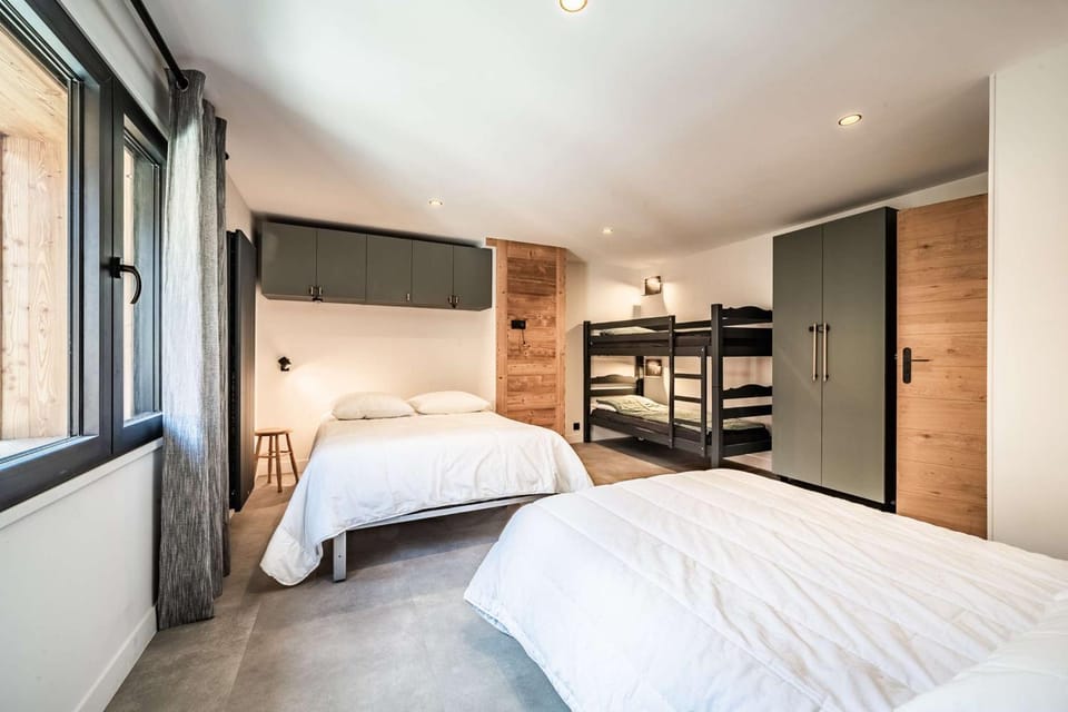 Bed, Photo of the whole room, Bedroom, bunk bed