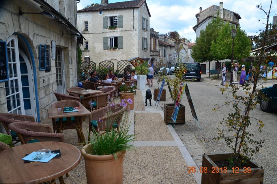Hostellerie le Donjon Bed and Breakfast in Nouvelle-Aquitaine