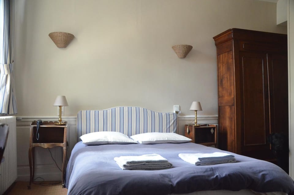 Hostellerie le Donjon Bed and Breakfast in Nouvelle-Aquitaine