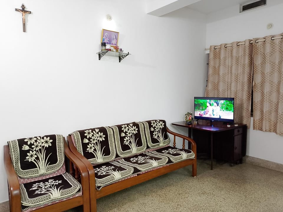 Alice's Cozy Abode Apartment in Karnataka