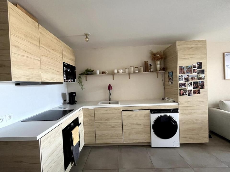 Appartement calme vue mer Apartment in French Riviera