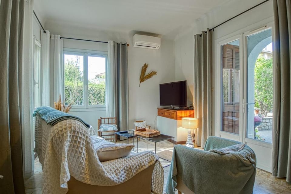 La Bastidette Carryenne House in Provence-Alpes-Côte d'Azur