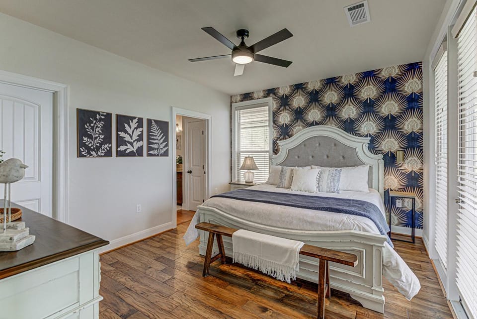 Waterfront Condo on Lake LBJ with Pool & Views House in Lake Lyndon B Johnson