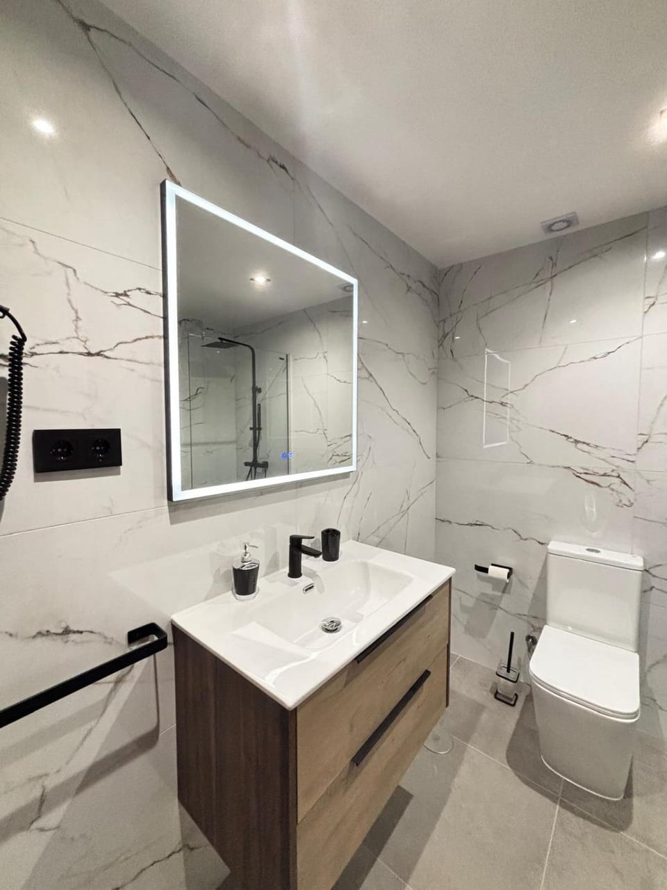 Parque Riera, 1 Plaza garaje Apartment in Cangas de Onís