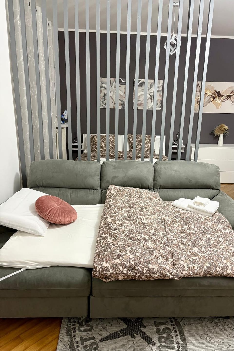 Naisa Home Apartment in Como