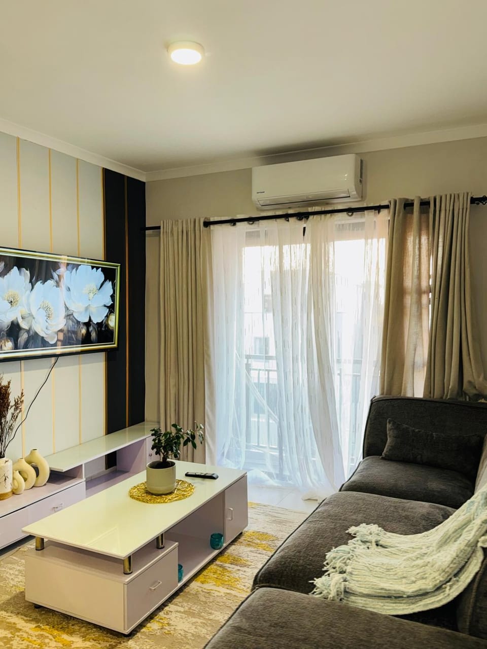 Enzo Stays - Sarona City Apartment in Africa