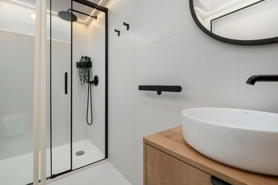 Shower, Bathroom