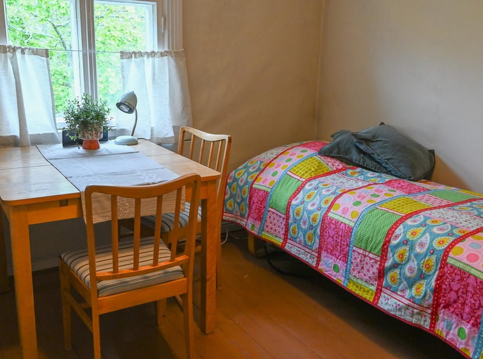 Bed, Photo of the whole room, Dining area, Bedroom
