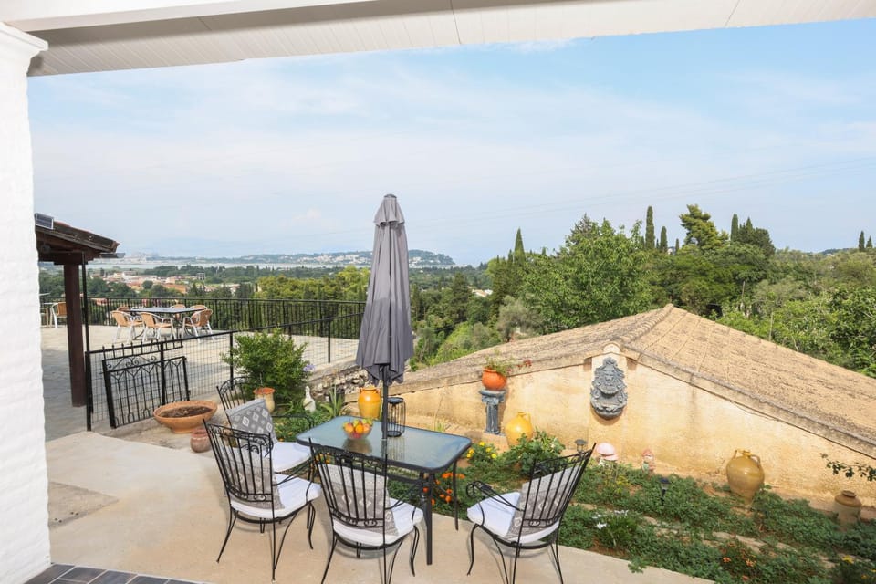 Patio, Natural landscape, Balcony/Terrace