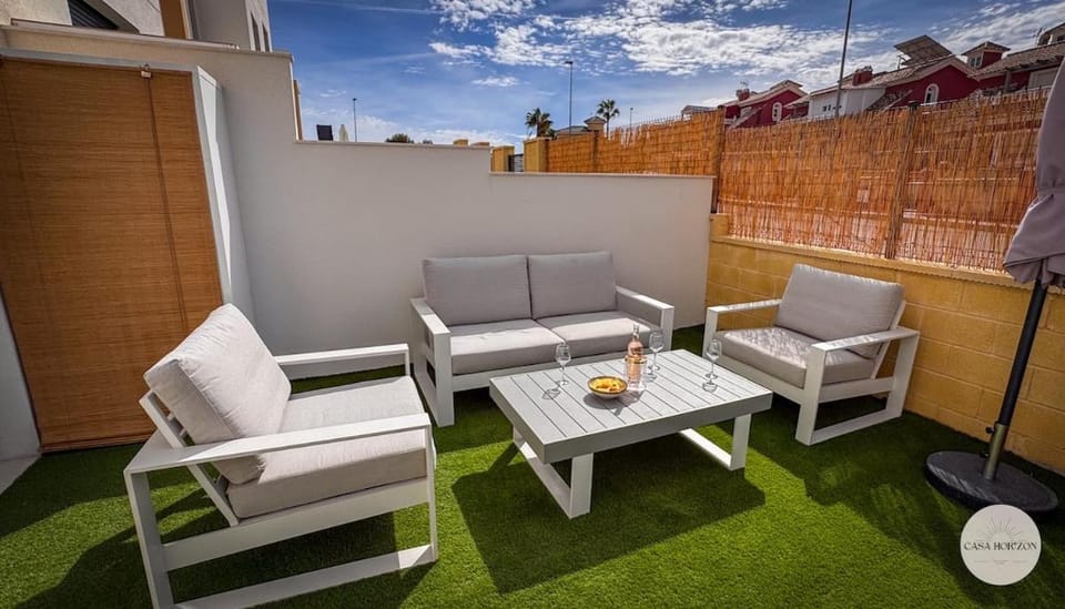 Casa Horizon - direct access to 2 swimmingpools, close to beaches Apartment in Vega Baja del Segura