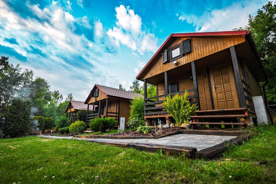 Property building, Spring, Day, Natural landscape, Garden, Garden view