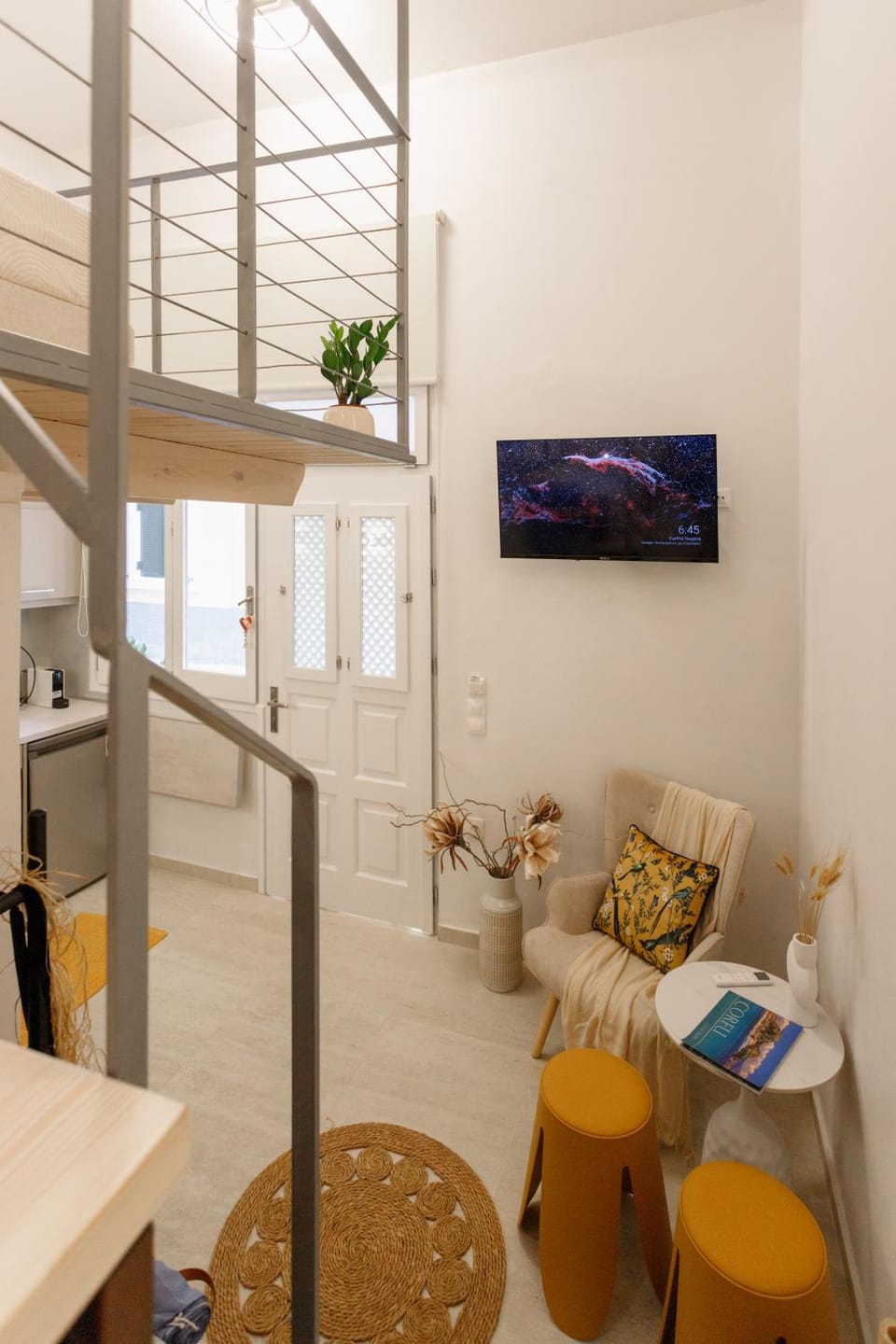 TV and multimedia, Living room, Photo of the whole room, Seating area