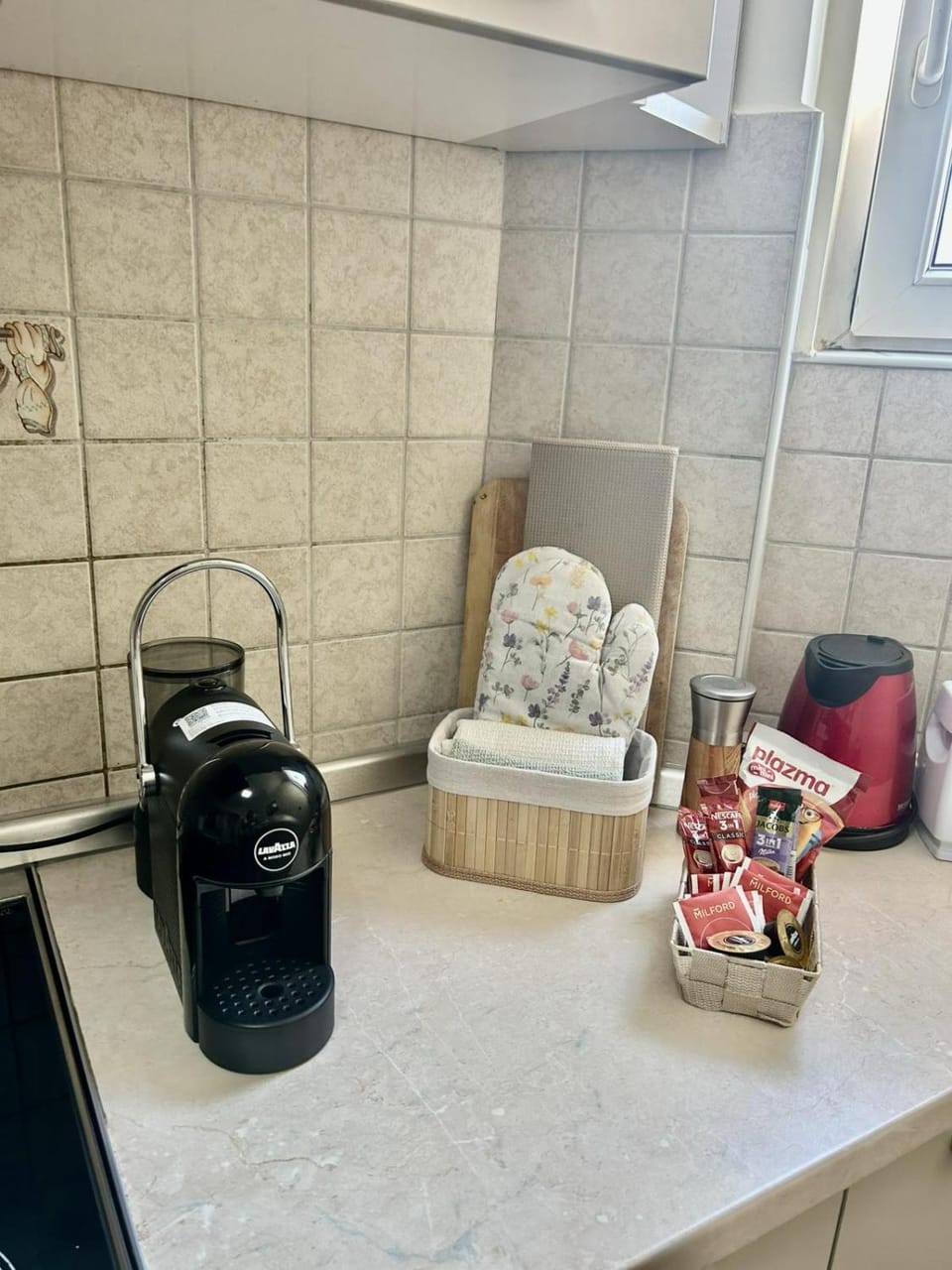 Coffee/tea facilities, Kitchen or kitchenette