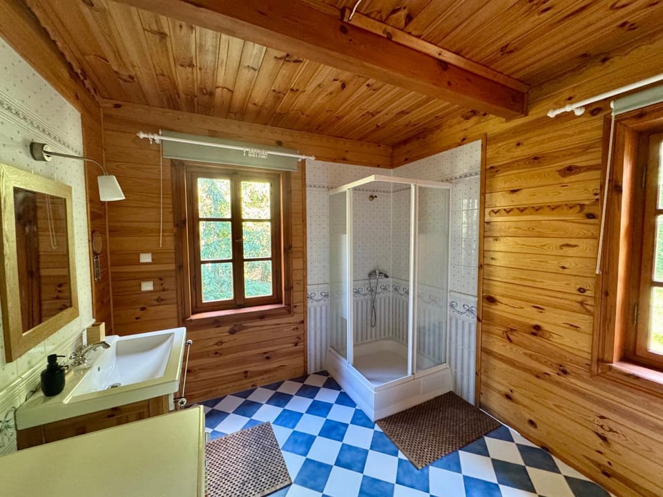 Chata w Mchu i Paprociach House in Masovian Voivodeship