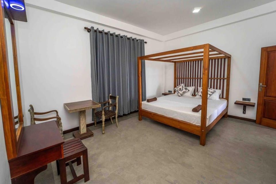 Sky View Villa Hotel in Galle