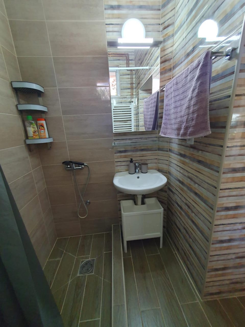 Shower, Bathroom