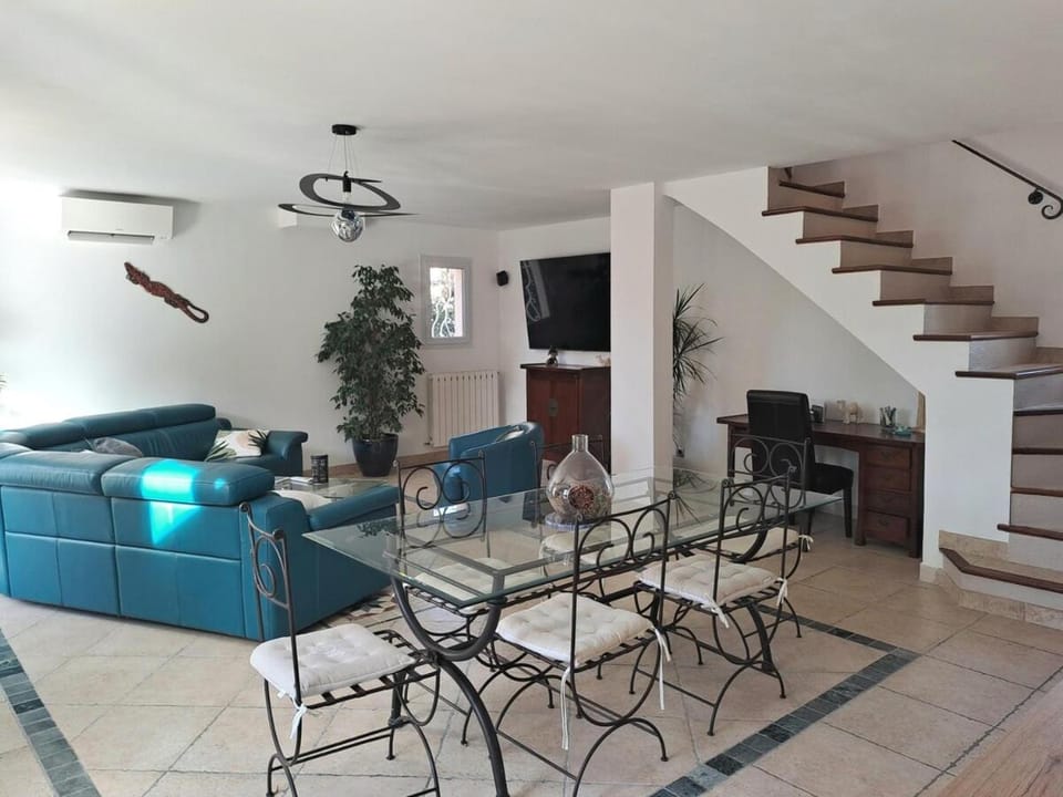 La Pietà Villa with pool for 6 people Villa in La Cadière-d'Azur