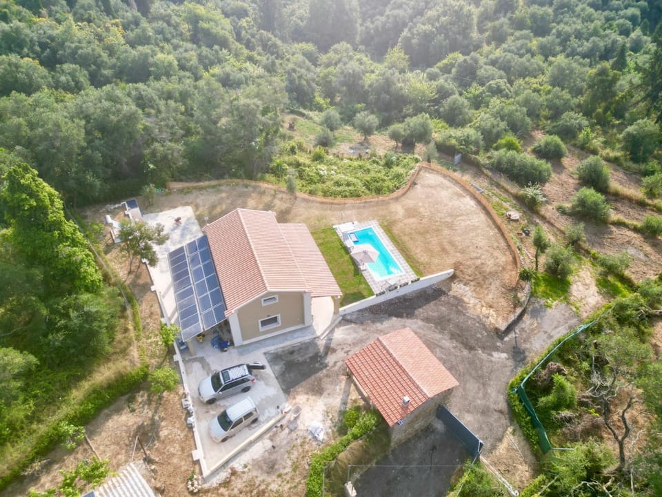 Property building, Natural landscape, Bird's eye view, Swimming pool