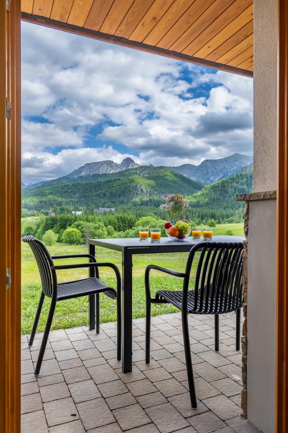 Patio, Balcony/Terrace, Mountain view