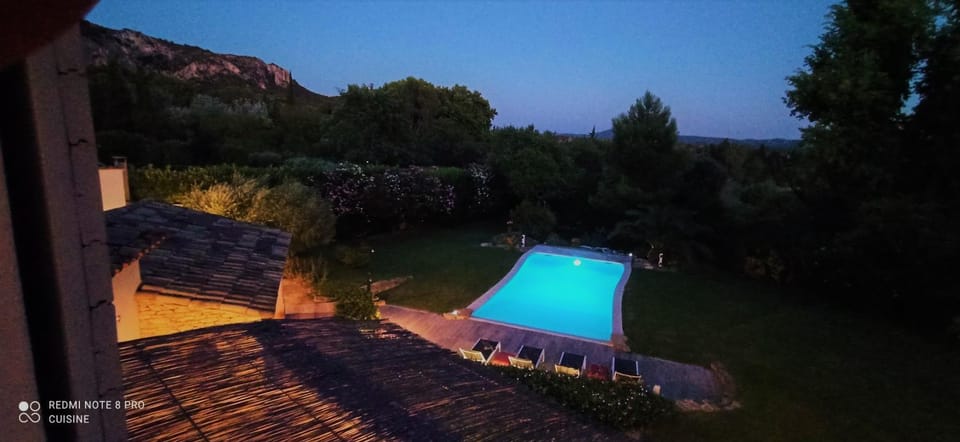 le mas du luberon rouge Villa in Provence-Alpes-Côte d'Azur