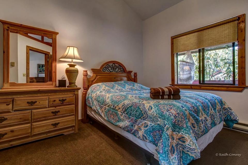 Private Cabin Rental with Wood-Burning Fireplace in Canadensis, Pennsylvania Cabin in Canadensis