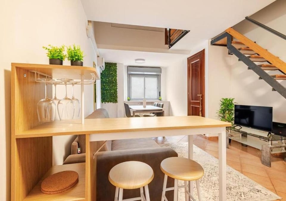 Living room, Dining area