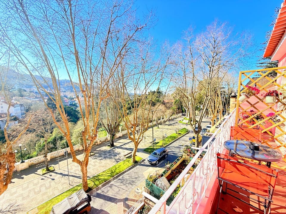 Day, Natural landscape, Mountain view, Street view