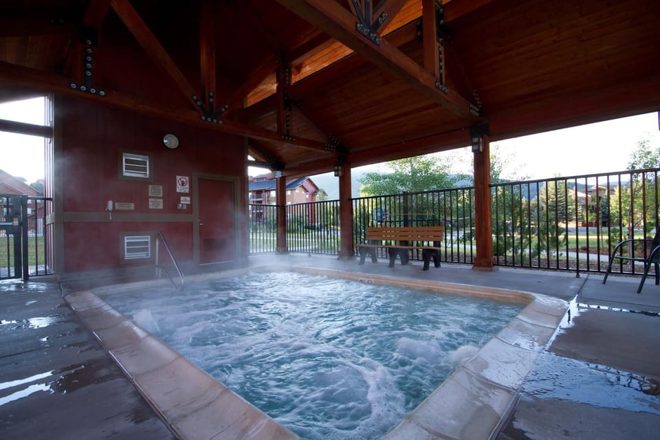 Wyndham Steamboat Springs 3BR Apartment with Resort Access House in Steamboat Springs