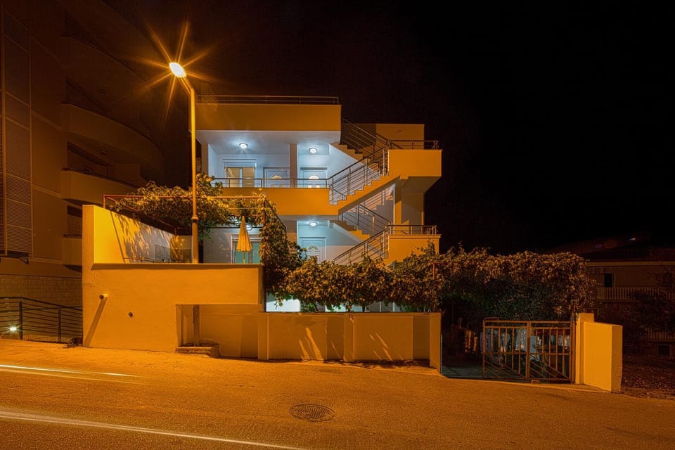 Staff, Day, Night, BBQ facilities, Children play ground, Fishing, Garden, Snorkeling, Balcony/Terrace, Hiking, Cycling, Diving, City view, Garden view, Mountain view, Sea view, Street view, Time of day, Sunrise, Sunset, young children, older children, group of guests, Family