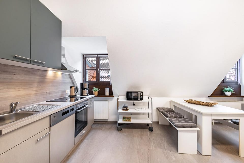 Property building, Kitchen or kitchenette, Living room