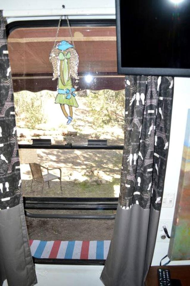 Texas Hill Country Glamping Caravan for a Nature Escape near Hamilton Creek House in Rio Grande