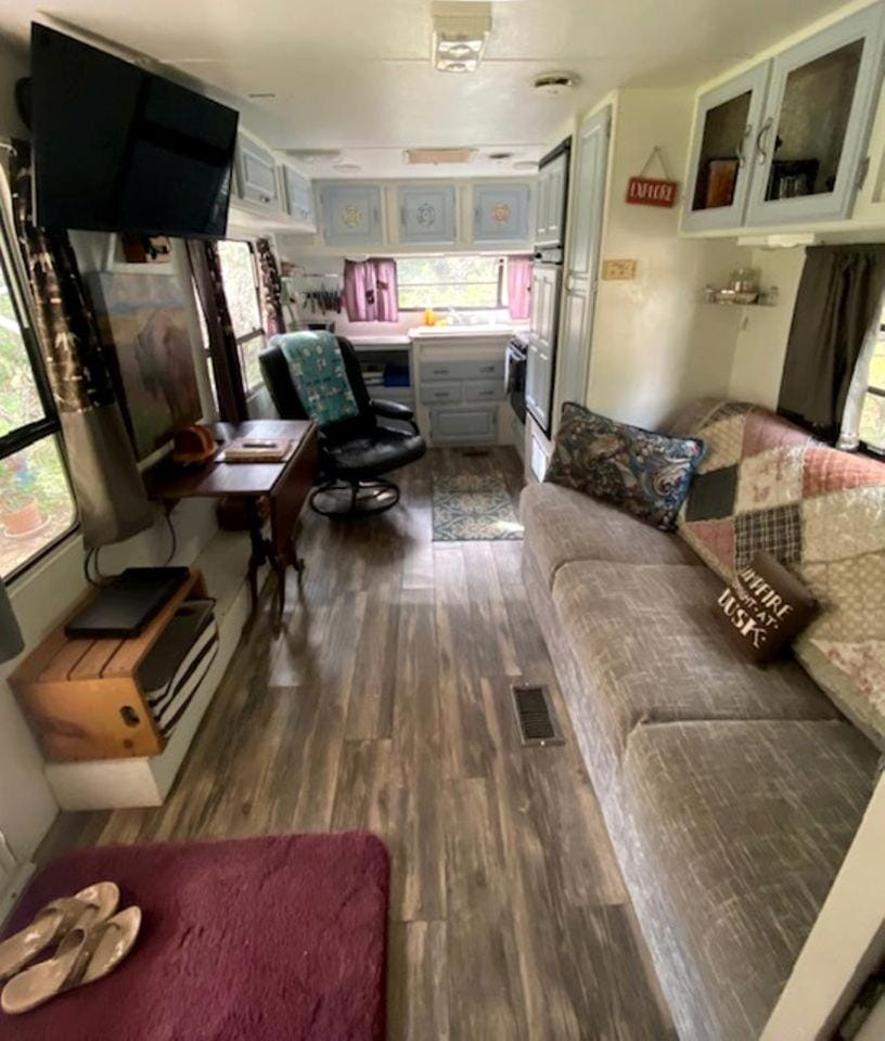 Texas Hill Country Glamping Caravan for a Nature Escape near Hamilton Creek House in Rio Grande