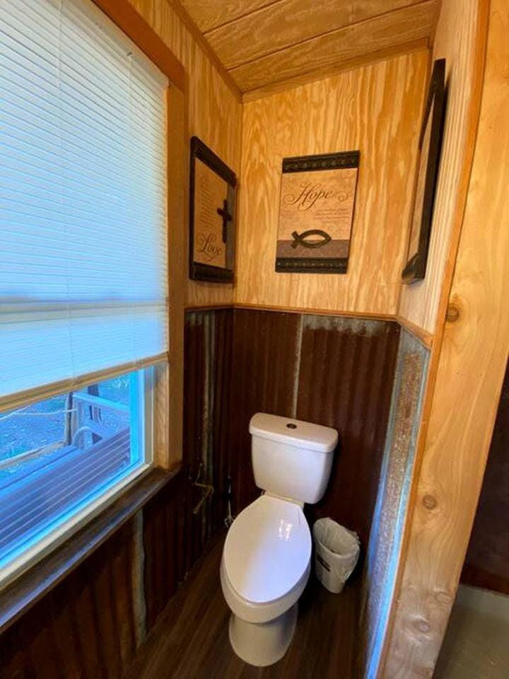 Rustic Texas Hill Country Vacation Rental with a Fire Pit House in Rio Grande