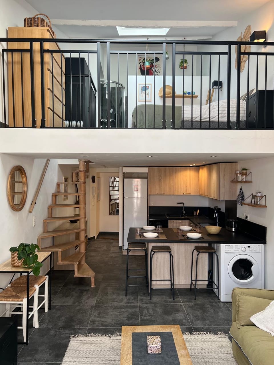 Kitchen or kitchenette, Living room